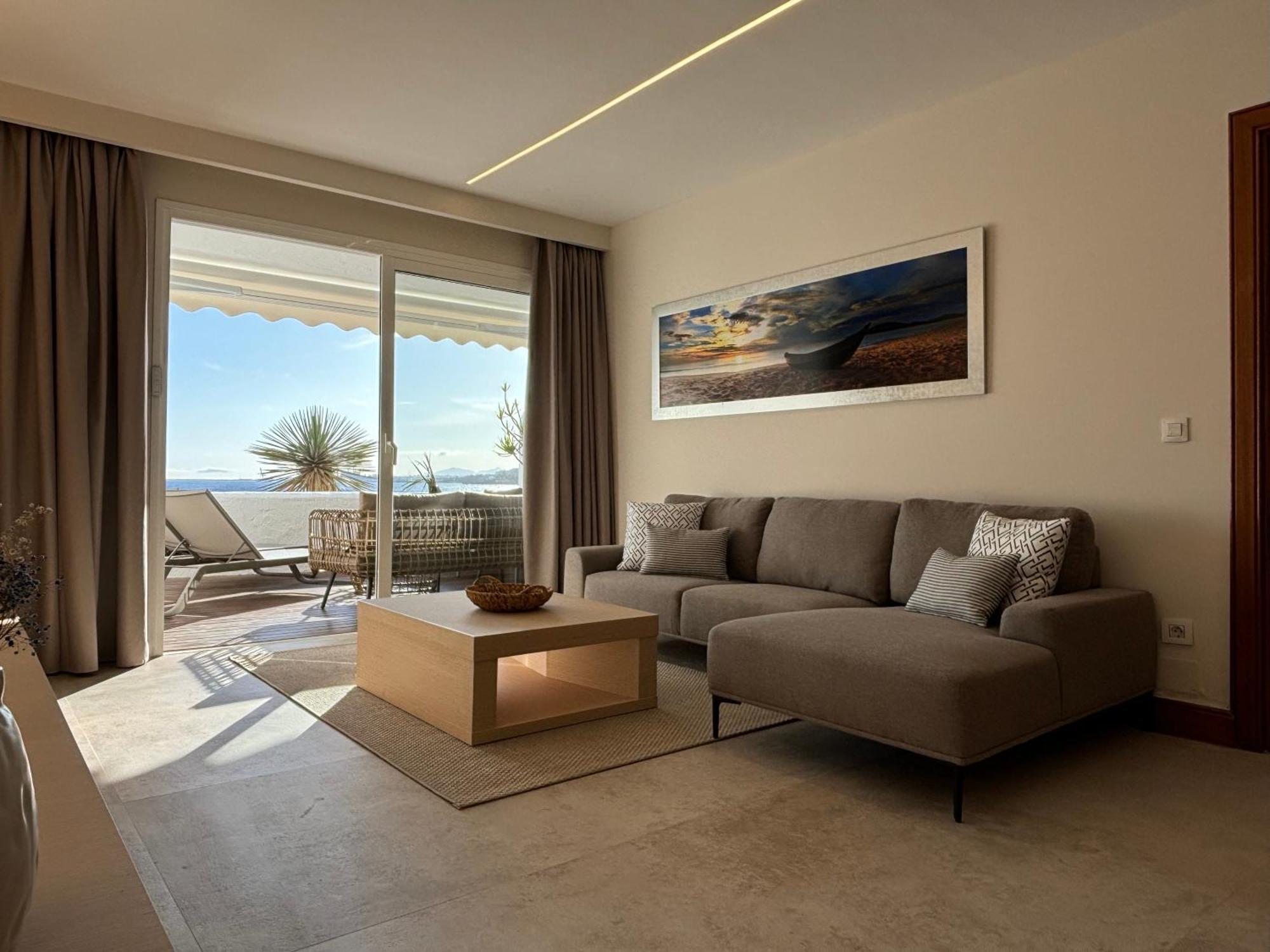 Costa Teguise Luxury First Line Apartment Bagian luar foto