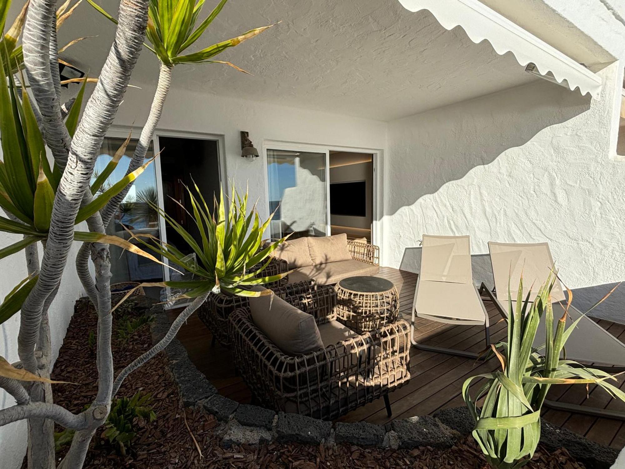 Costa Teguise Luxury First Line Apartment Bagian luar foto